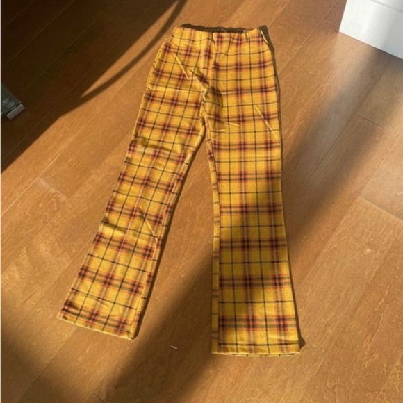 UO Flare Leggings - Picture 2 of 2